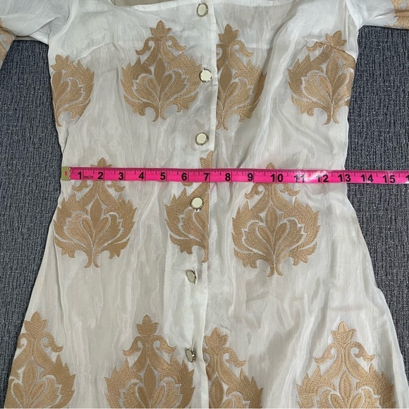 Nidodileda Button Down White and Tan Dress - Picture 13 of 15
